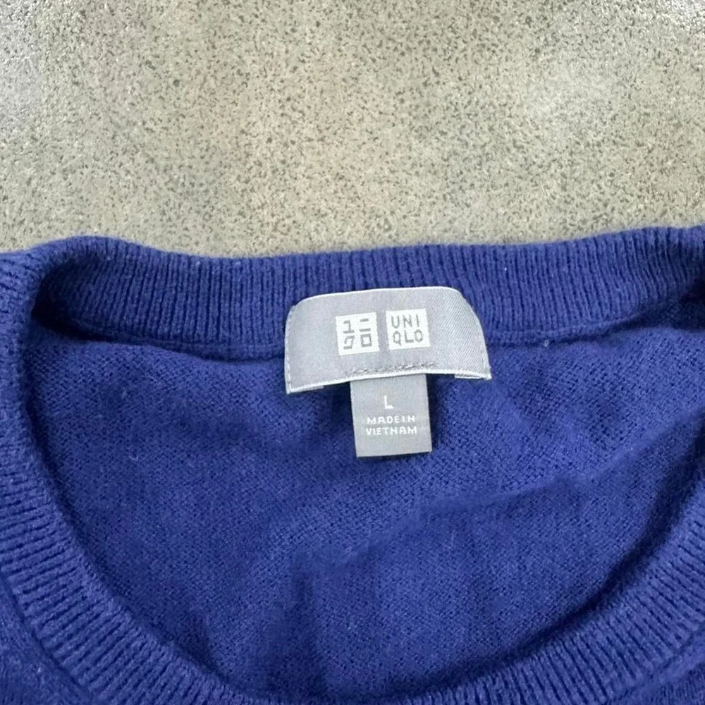 UNIQLO Extra Fine Merino Wool Crewneck Sweater Navy Blue